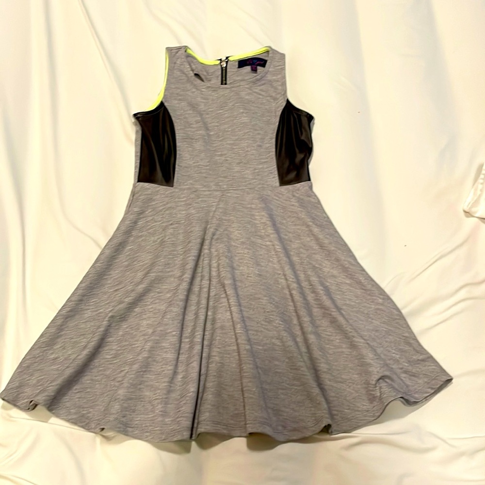 Girls dress for dress up